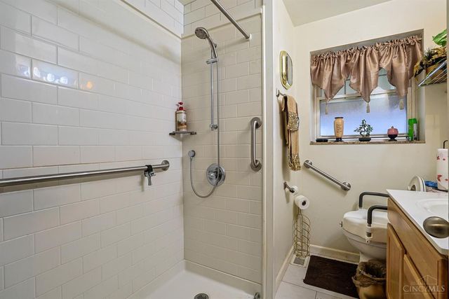 2031 Emerson Avenue, North College Hill, OH 45239