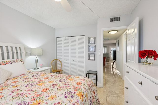804 SE 7th Street 402, Deerfield Beach, FL 33441