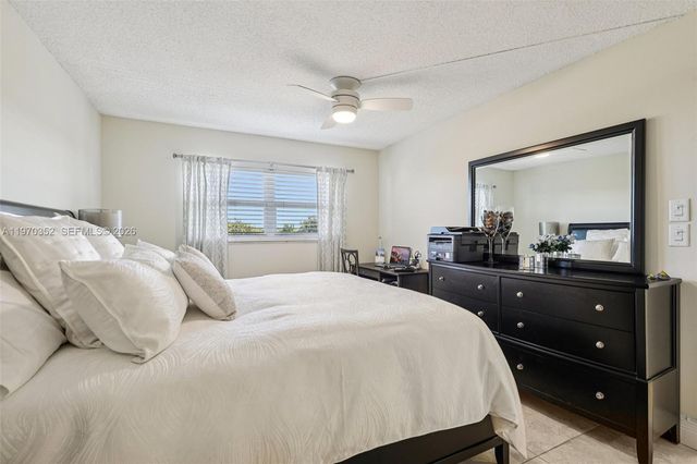804 SE 7th Street 402, Deerfield Beach, FL 33441