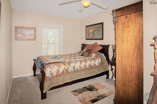 2201 12TH STREET, Vernon, TX 76384