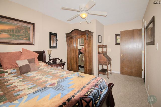 2201 12TH STREET, Vernon, TX 76384