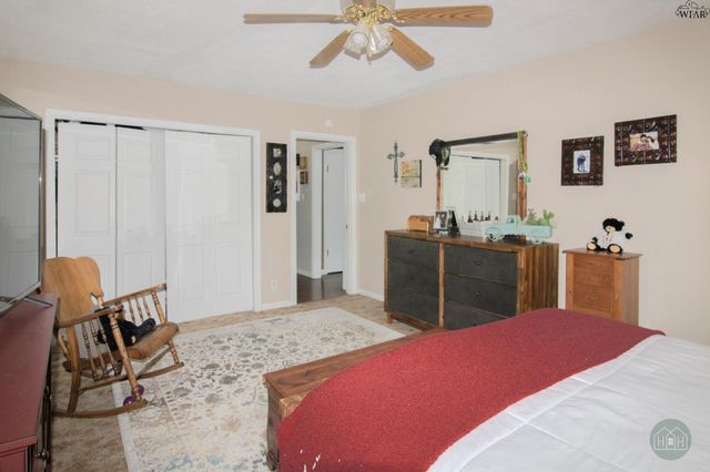 2201 12TH STREET, Vernon, TX 76384