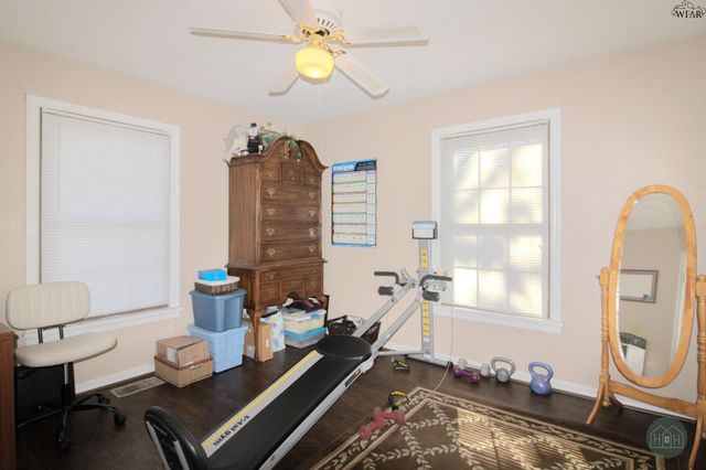 2201 12TH STREET, Vernon, TX 76384