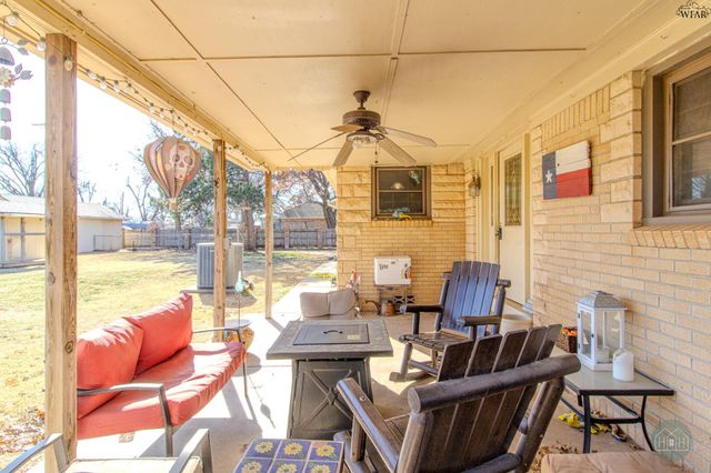2201 12TH STREET, Vernon, TX 76384