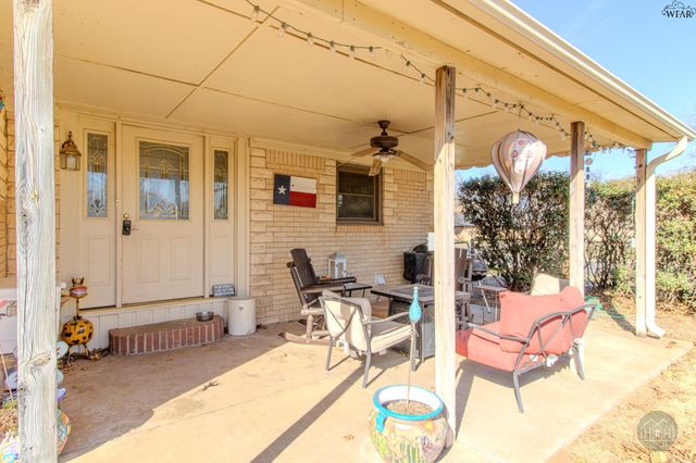 2201 12TH STREET, Vernon, TX 76384