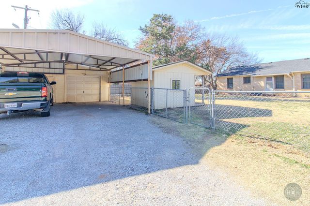 2201 12TH STREET, Vernon, TX 76384