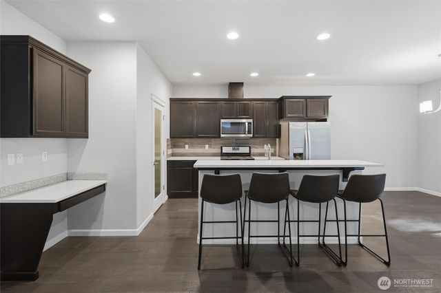 3890 Portside Drive, Bremerton, WA 98312