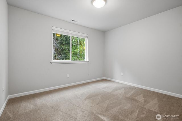 3890 Portside Drive, Bremerton, WA 98312