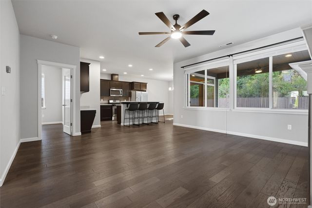 3890 Portside Drive, Bremerton, WA 98312