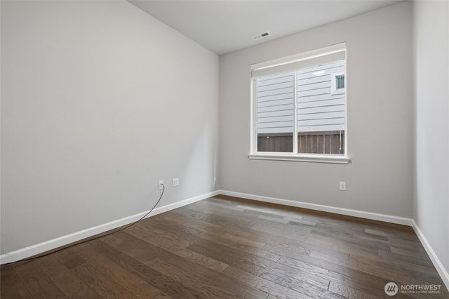 3890 Portside Drive, Bremerton, WA 98312