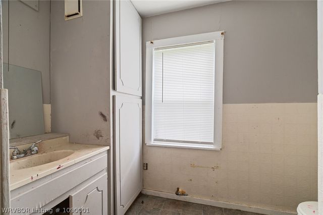 329 Catcher Road, Van Buren, AR 72956
