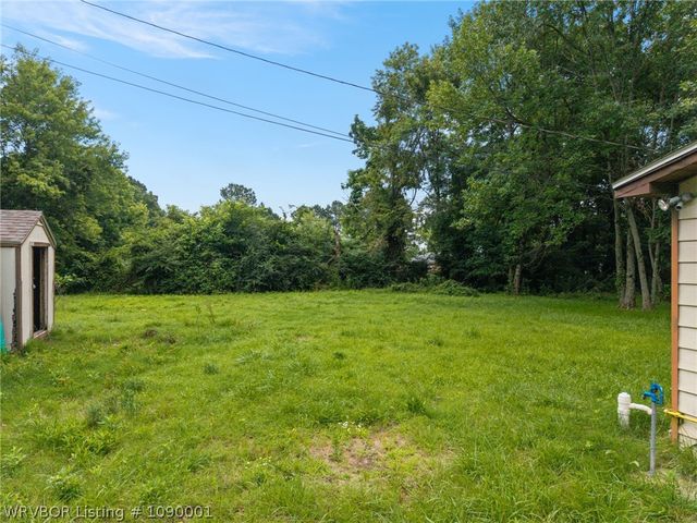 329 Catcher Road, Van Buren, AR 72956