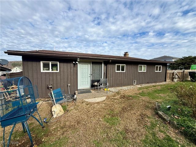 10 S Ohio Street, Dellroy, OH 44620