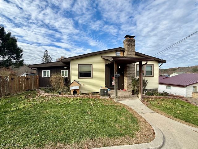 10 S Ohio Street, Dellroy, OH 44620