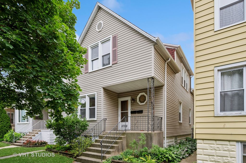 5709 W AINSLIE Street, Chicago, IL 60630