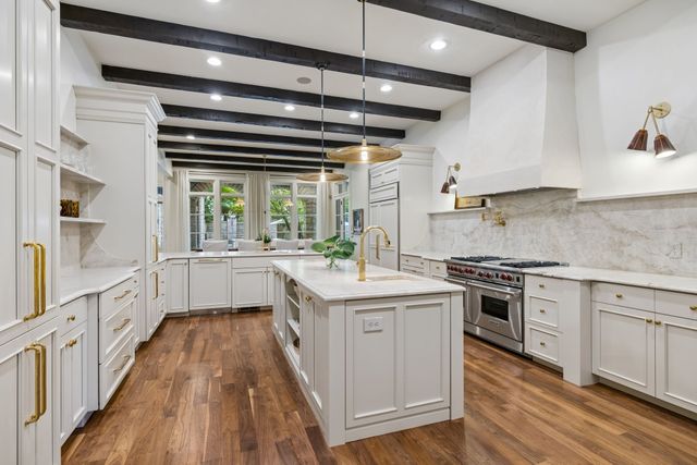 1037 Vaughn Crest Dr, Franklin, TN 37069