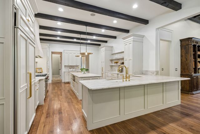 1037 Vaughn Crest Dr, Franklin, TN 37069