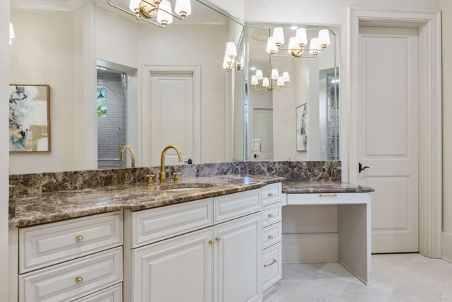 1037 Vaughn Crest Dr, Franklin, TN 37069