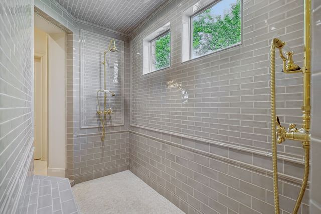 1037 Vaughn Crest Dr, Franklin, TN 37069