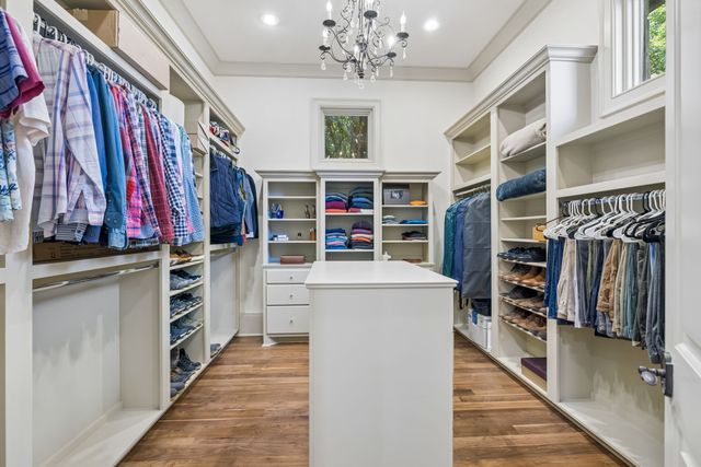 1037 Vaughn Crest Dr, Franklin, TN 37069