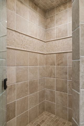 1037 Vaughn Crest Dr, Franklin, TN 37069