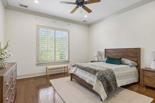 1037 Vaughn Crest Dr, Franklin, TN 37069