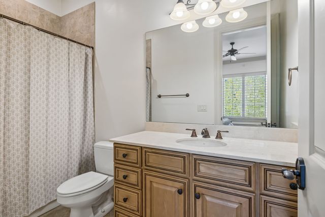 1037 Vaughn Crest Dr, Franklin, TN 37069