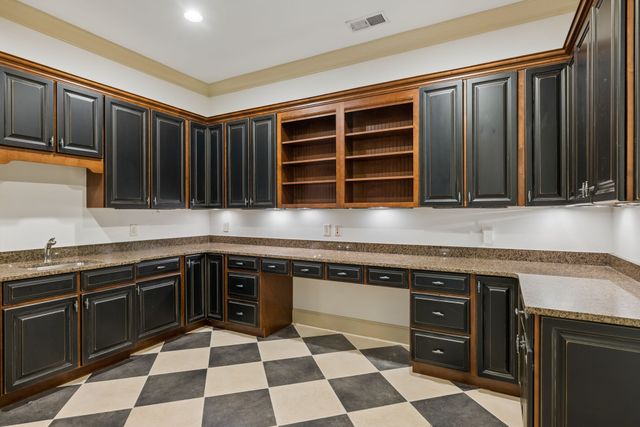 1037 Vaughn Crest Dr, Franklin, TN 37069