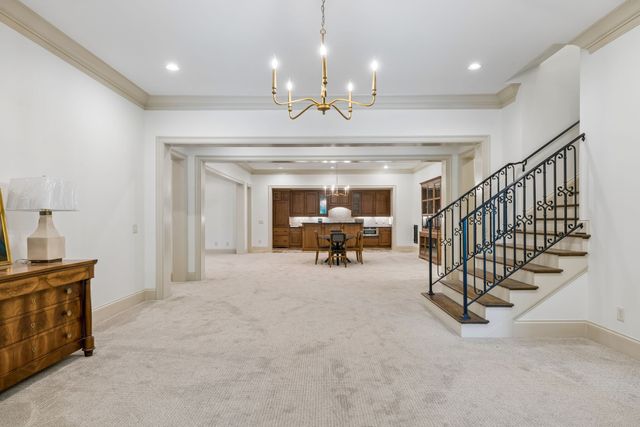 1037 Vaughn Crest Dr, Franklin, TN 37069