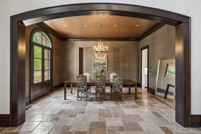1037 Vaughn Crest Dr, Franklin, TN 37069