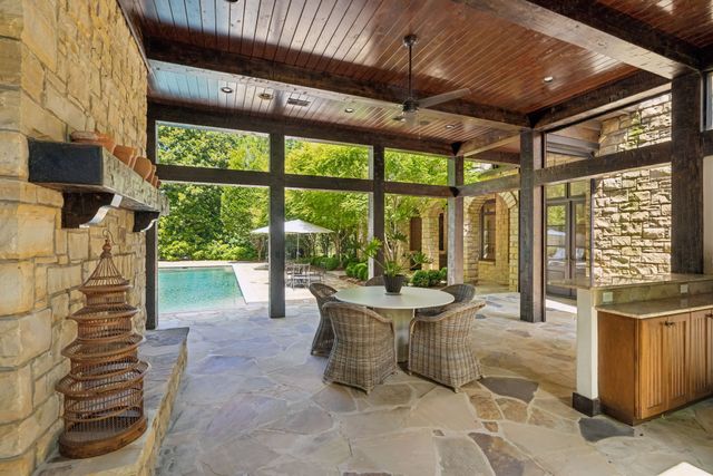 1037 Vaughn Crest Dr, Franklin, TN 37069