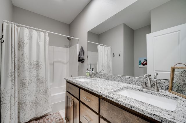 62 Ridge Drive, Greenbrier, AR 72058