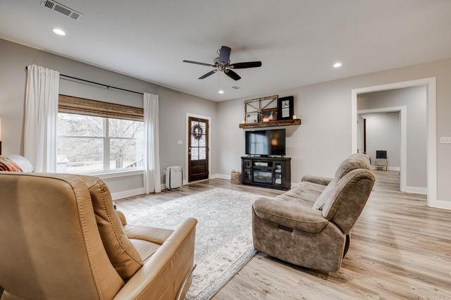 62 Ridge Drive, Greenbrier, AR 72058