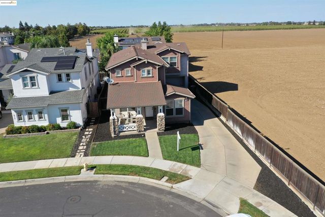 877 Boone Dr, Brentwood, CA 94513