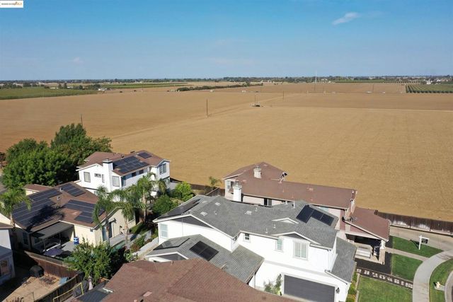 877 Boone Dr, Brentwood, CA 94513