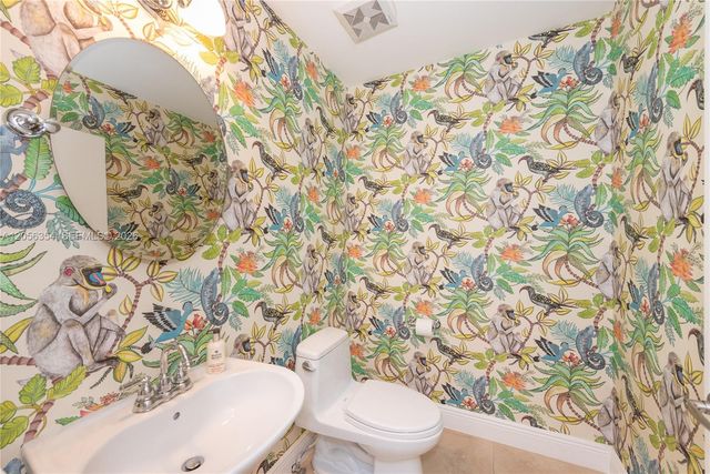 2001 Meridian Ave 325, Miami Beach, FL 33139