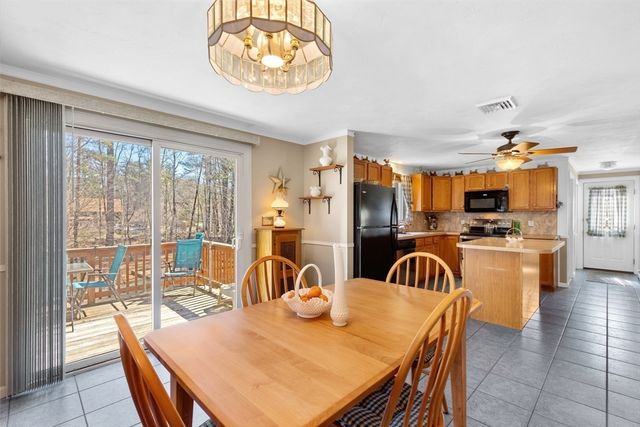 53 Stoney Weir Rd, Halifax, MA 02338