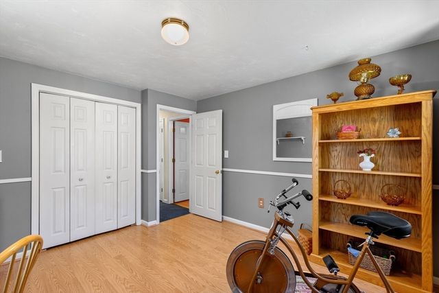 53 Stoney Weir Rd, Halifax, MA 02338