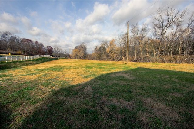 1600 Clifty Highway, Hindsville, AR 72738