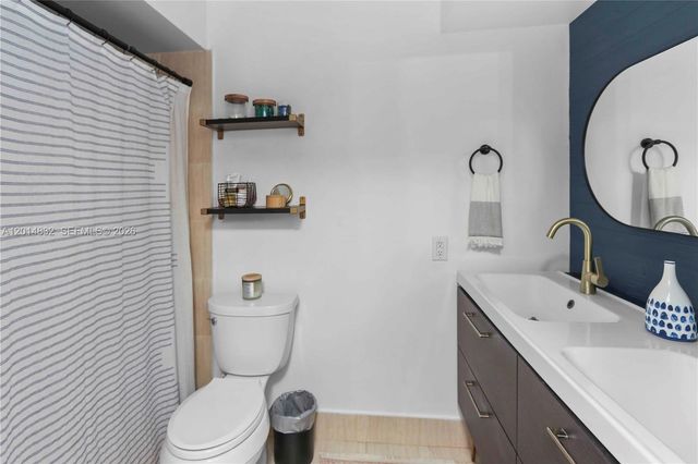 8555 SW 114th Ct, Miami, FL 33173