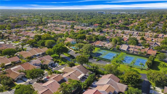 8555 SW 114th Ct, Miami, FL 33173