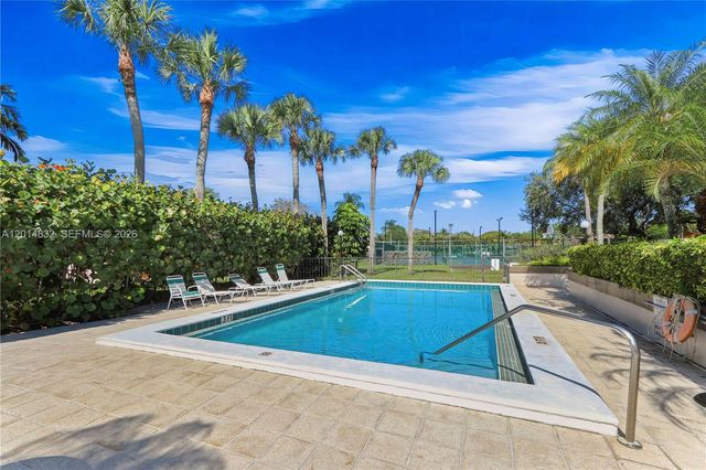 8555 SW 114th Ct, Miami, FL 33173