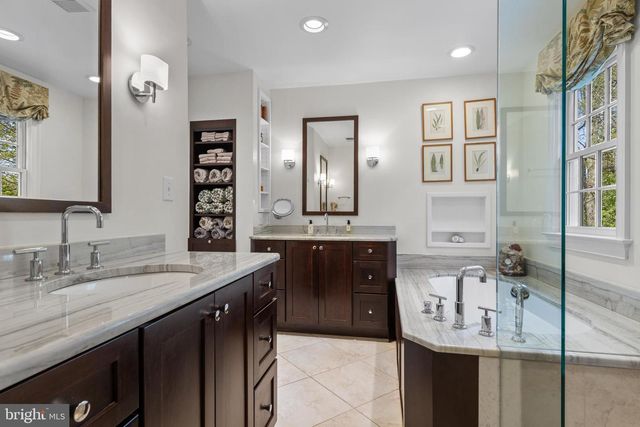 185 BIDDULPH RD, Wayne, PA 19087