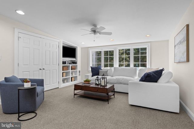 185 BIDDULPH RD, Wayne, PA 19087