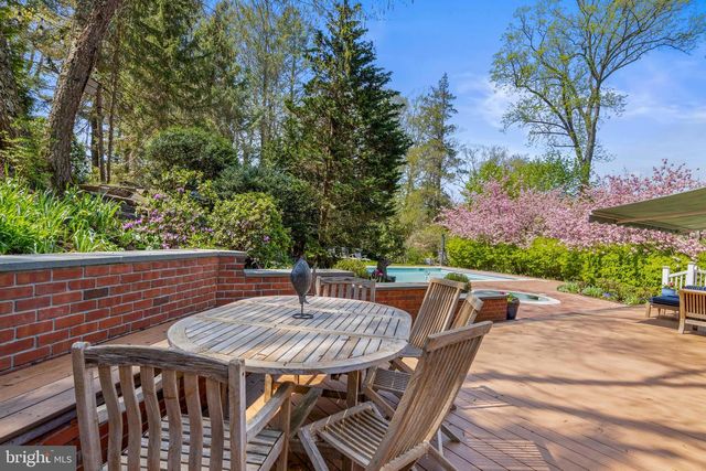 185 BIDDULPH RD, Wayne, PA 19087