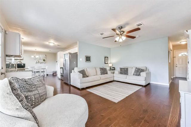 9922 Catlett Lane, La Porte, TX 77571