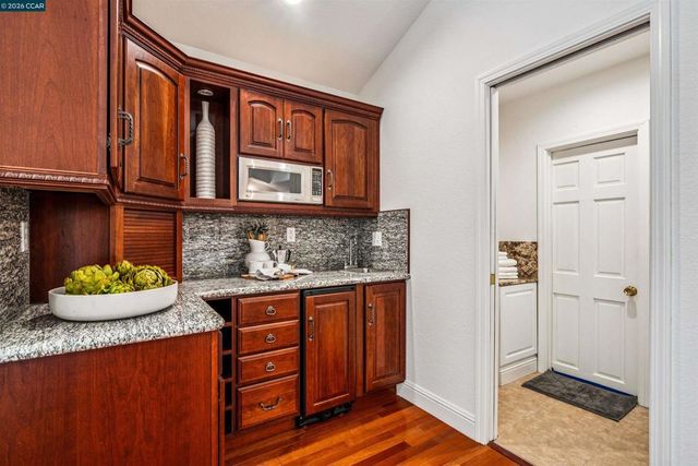 2175 Canyon Oak Ln, Danville, CA 94506