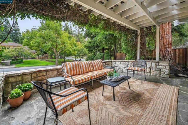2175 Canyon Oak Ln, Danville, CA 94506
