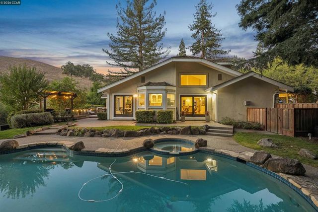 2175 Canyon Oak Ln, Danville, CA 94506