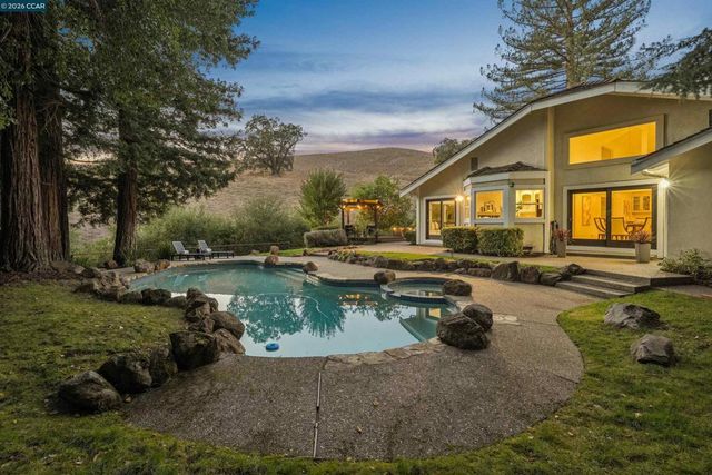 2175 Canyon Oak Ln, Danville, CA 94506
